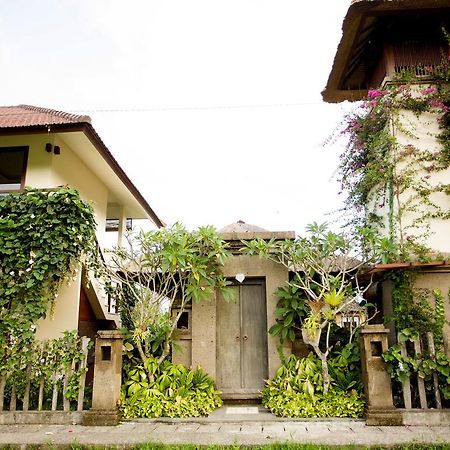 Rumah Taman Ubud  Exterior photo